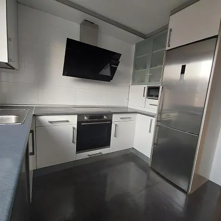 Apartment Con Aparcamiento En Zona Centrica