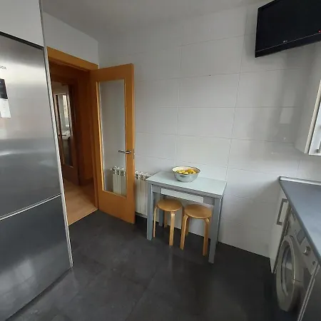 Con Aparcamiento En Zona Centrica Apartment Santander